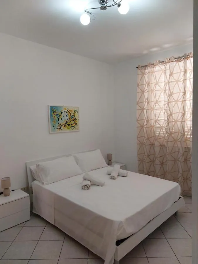 Il Promontorio Casa Vacanze 파키노 0*,